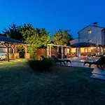 Histria, A Wonderful And Luxurious Manjadvorci