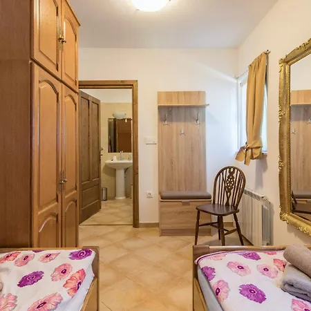 Histria, A Wonderfuly And Luxurious * Manjadvorci